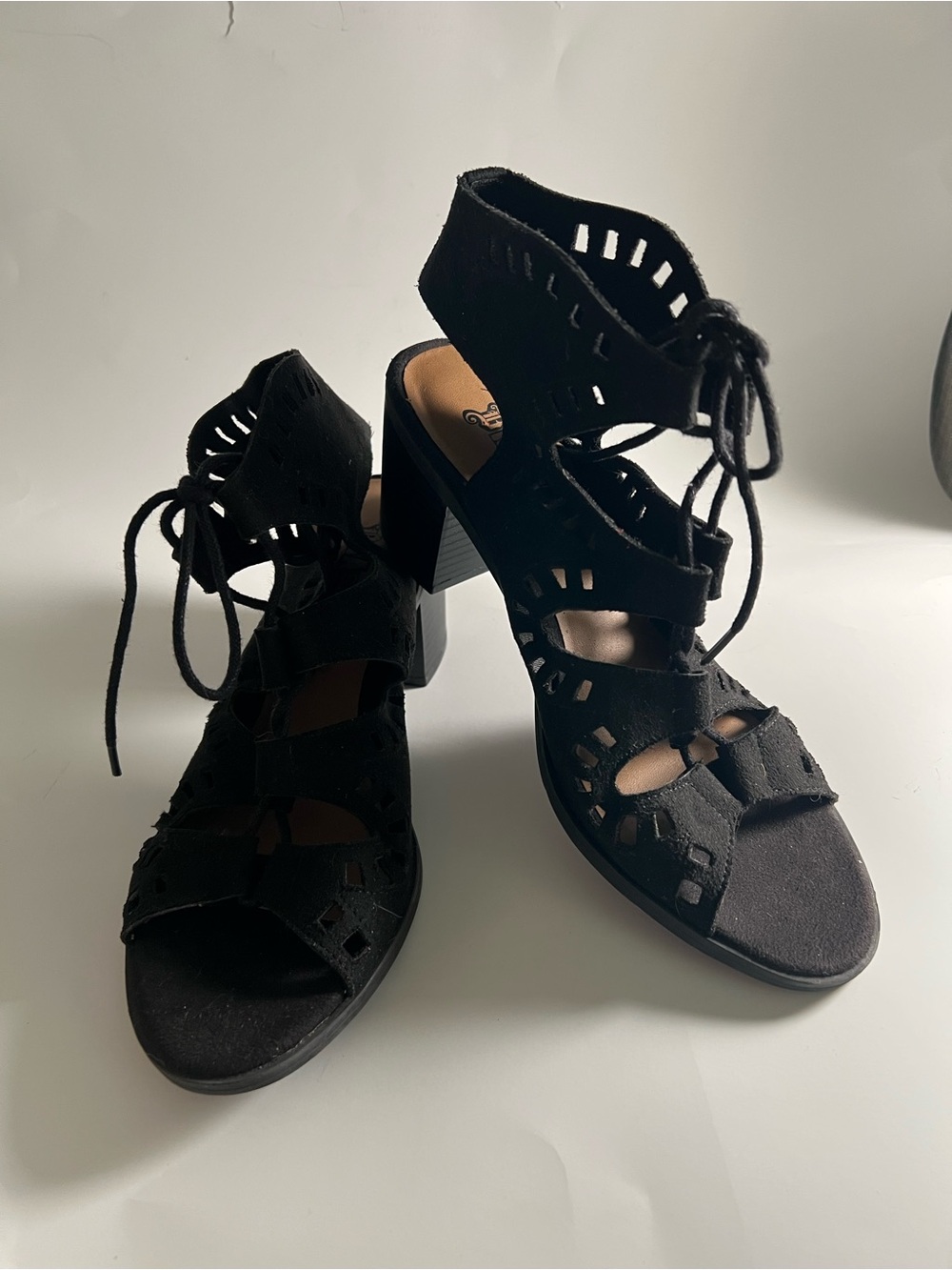 Brash Black Lace-Up Cutout Block Heel Sandals Size 8